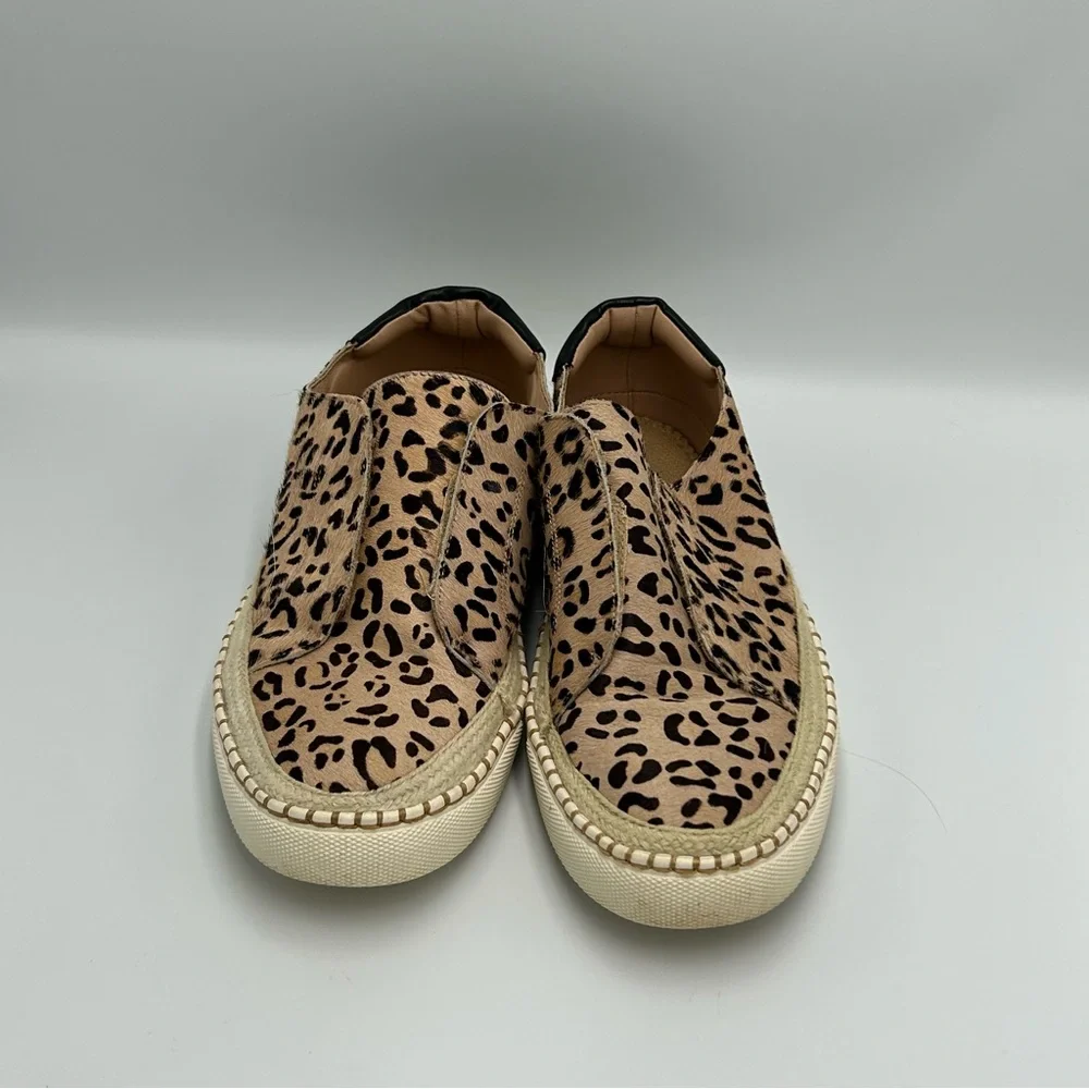 Womens Boutique by Corkys Leopard Print Slip on Leather Shoes Size 9